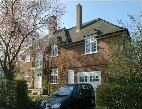 19 Thornton Way a